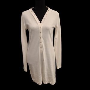 W[d^blju:]  junior sz XL sleep shirt